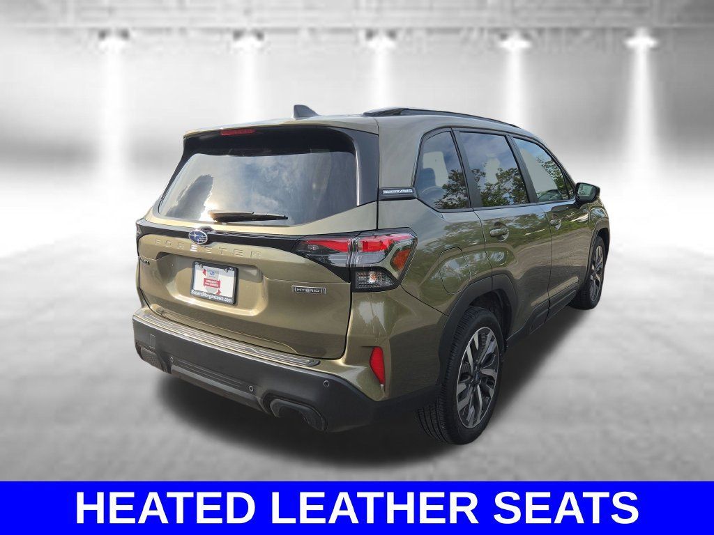 Used 2025 Subaru Forester Touring AWD/4WD image 5