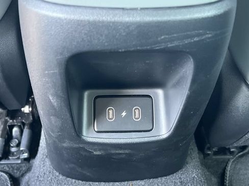 Certified 2025 Hyundai Elantra Limited FWD image 42