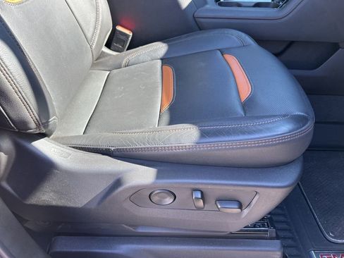 Used 2024 GMC Sierra 2500 AT4 w/ AT4 Premium Plus Package image 61