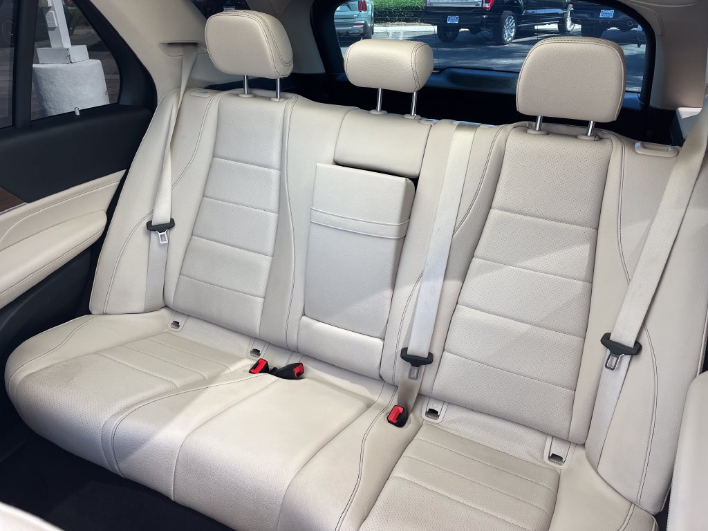 Used 2024 Mercedes-Benz GLE 350 4MATIC image 38