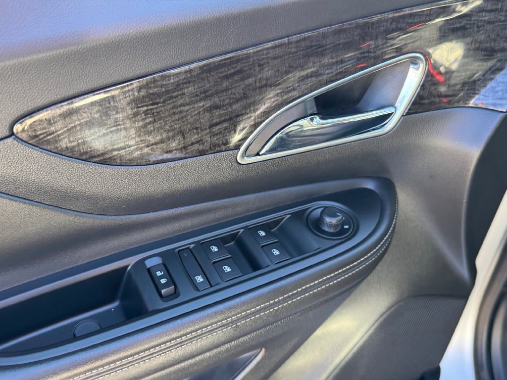 Used 2015 Buick Encore Convenience FWD image 17