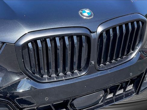 Used 2025 BMW X5 sDrive40i w/ M Sport Package RWD image 28
