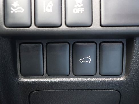 Used 2025 Mitsubishi Eclipse Cross AWD image 40