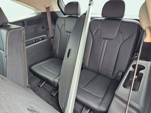 Certified 2023 Kia Sorento S w/ Panoramic Sunroof Package image 35