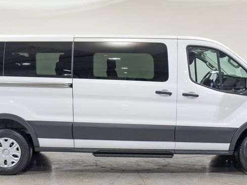 Used 2023 Ford Transit 350 XLT image 11