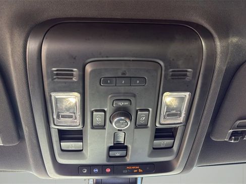 Used 2022 Chevrolet Tahoe High Country image 30