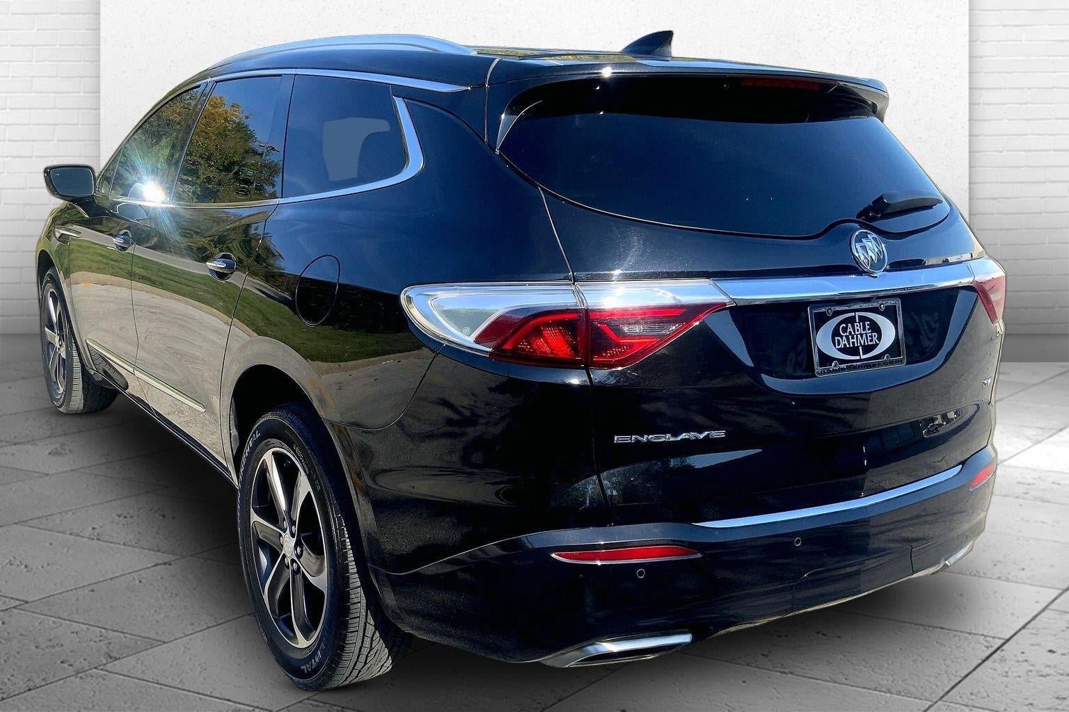 Used 2022 Buick Enclave Essence w/ Experience Buick Package FWD image 11