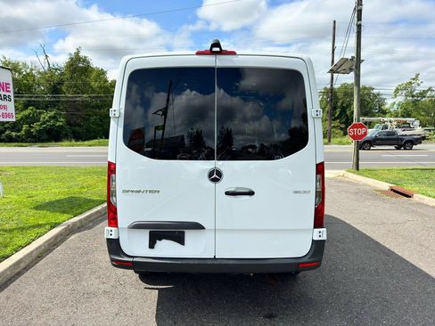 Used 2019 Mercedes-Benz Sprinter 144 image 6