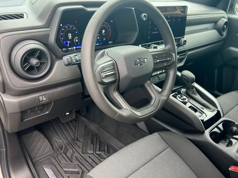 Used 2026 Chevrolet Colorado Trail Boss AWD/4WD image 23