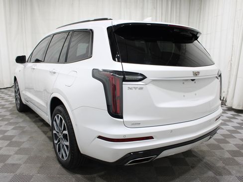 Used 2024 Cadillac XT6 Sport w/ Platinum Package AWD/4WD image 36