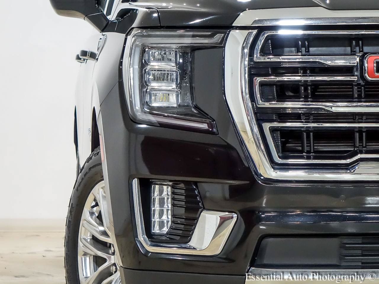Used 2021 GMC Yukon SLT AWD/4WD image 6