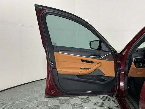 Certified 2023 BMW 530i w/ Premium Package RWD image 19