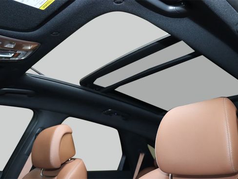 New 2026 Genesis GV70 2.5T Advanced image 13