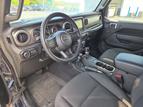 Certified 2022 Jeep Wrangler Unlimited Sport AWD/4WD image 16