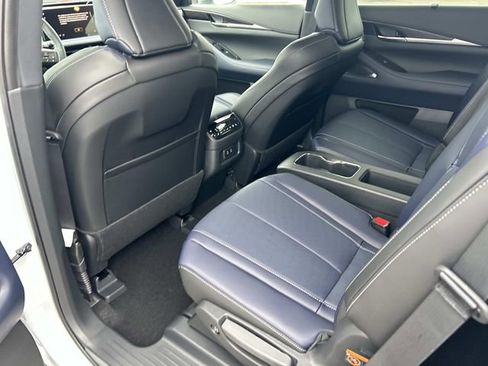 New 2026 INFINITI QX60 Sport image 17