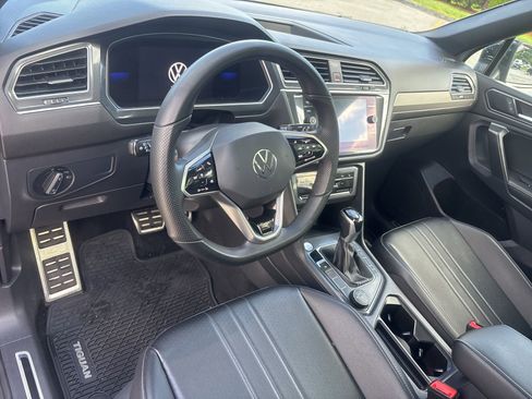 Used 2022 Volkswagen Tiguan SE R-Line AWD/4WD image 13