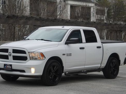 Used 2016 RAM 1500 Express AWD/4WD image 7