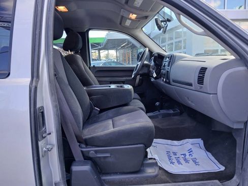 Used 2010 GMC Sierra 1500 SL image 9