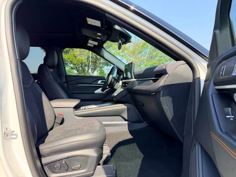 New 2026 Ford Explorer Tremor w/ Tremor Ultimate Package AWD/4WD image 11