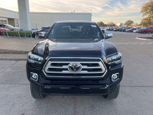 Used 2020 Toyota Tacoma Limited image 2