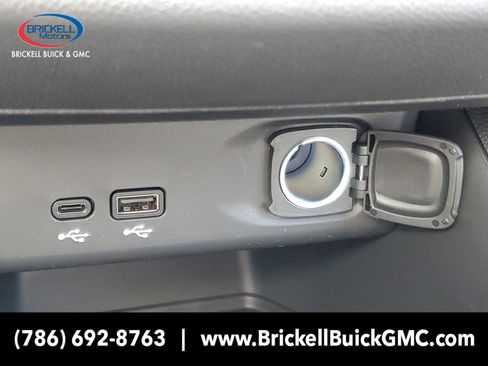 New 2026 Buick Envista Sport Touring FWD image 30