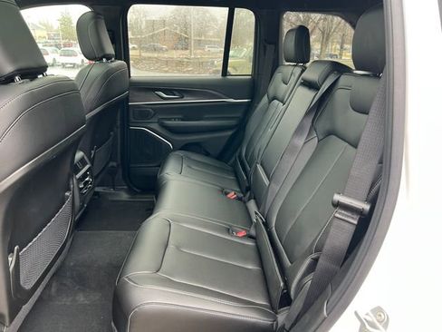 New 2026 Jeep Grand Cherokee Limited w/ Limited Altitude Package AWD/4WD image 5