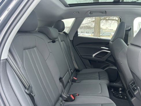 Certified 2025 Audi Q5 Premium Plus w/ Premium Plus image 26