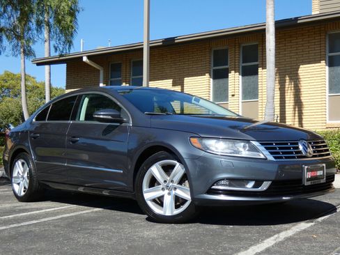Used 2014 Volkswagen CC Sport image 5