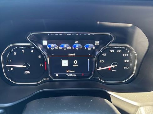 Used 2021 GMC Yukon XL Denali AWD/4WD image 28