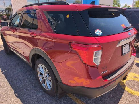 Used 2023 Ford Explorer XLT w/ Equipment Group 202A AWD/4WD image 5
