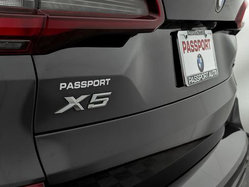 Used 2021 BMW X5 xDrive45e w/ M Sport Package image 10