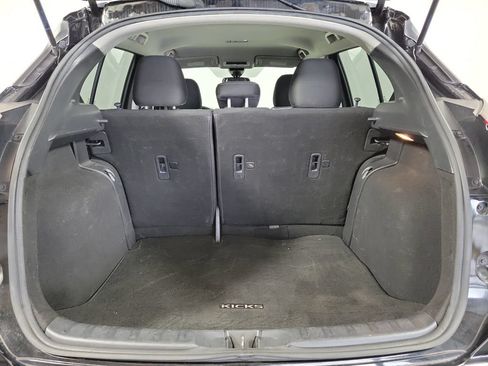 Used 2022 Nissan Kicks SV FWD image 24