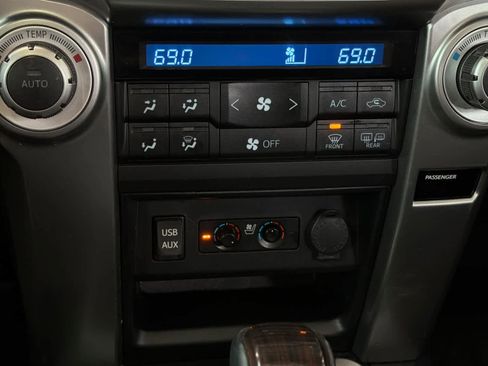 Used 2019 Toyota 4Runner Limited image 24