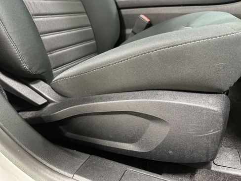 Used 2020 Ford Fusion SE FWD image 26