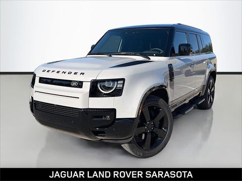 New 2026 Land Rover Defender 130 X-Dynamic SE image 1