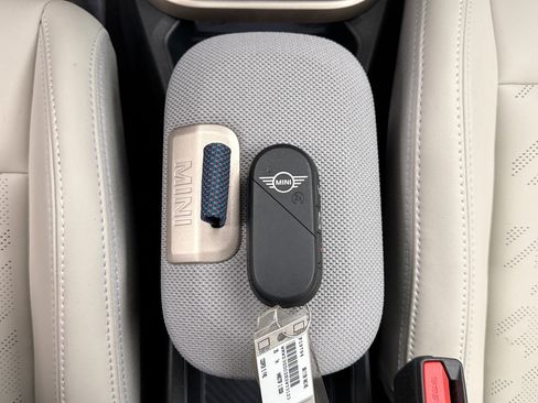 Used 2025 MINI Cooper S image 22