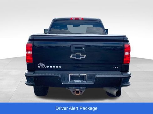 Used 2019 Chevrolet Silverado 2500 LTZ w/ Duramax Plus Package AWD/4WD image 4