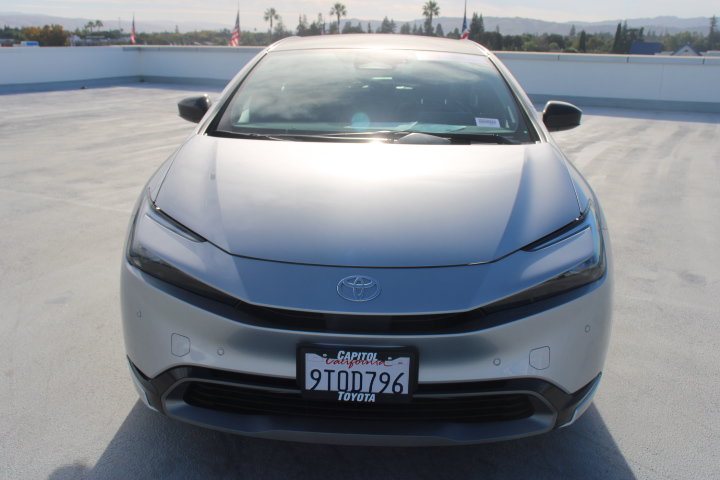 Certified 2025 Toyota Prius Limited FWD image 7