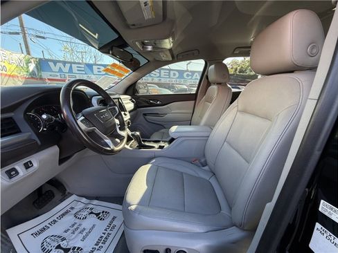 Used 2019 GMC Acadia SLT image 16