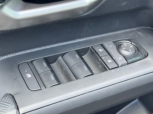 New 2025 Toyota Tacoma TRD Off-Road image 10