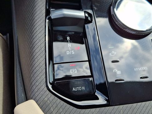 New 2026 BMW X3 xDrive30i w/ Premium Package AWD/4WD image 11