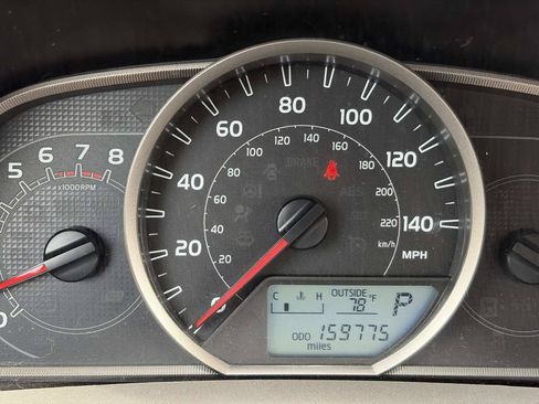 Used 2014 Toyota RAV4 LE FWD image 12