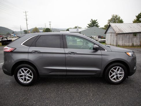 Used 2024 Ford Edge SEL image 2