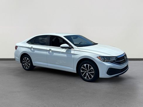 Certified 2023 Volkswagen Jetta S FWD image 7