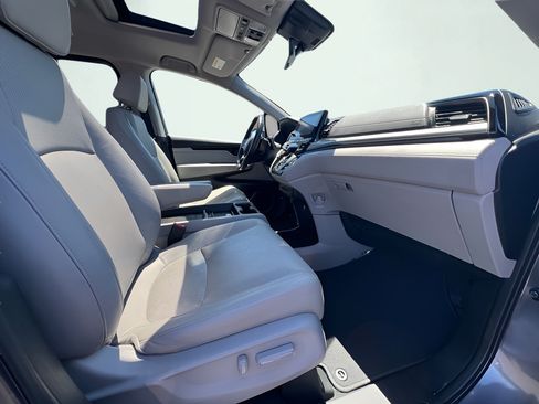 Used 2018 Honda Odyssey Elite image 29
