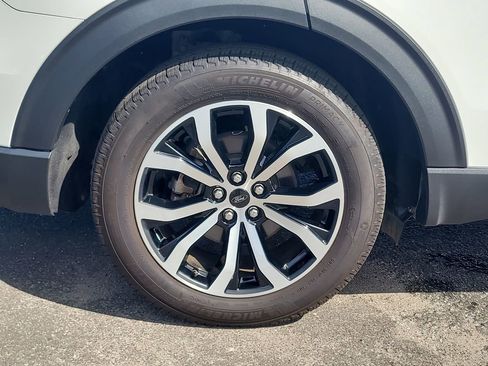 Used 2025 Ford Explorer ST-Line image 5