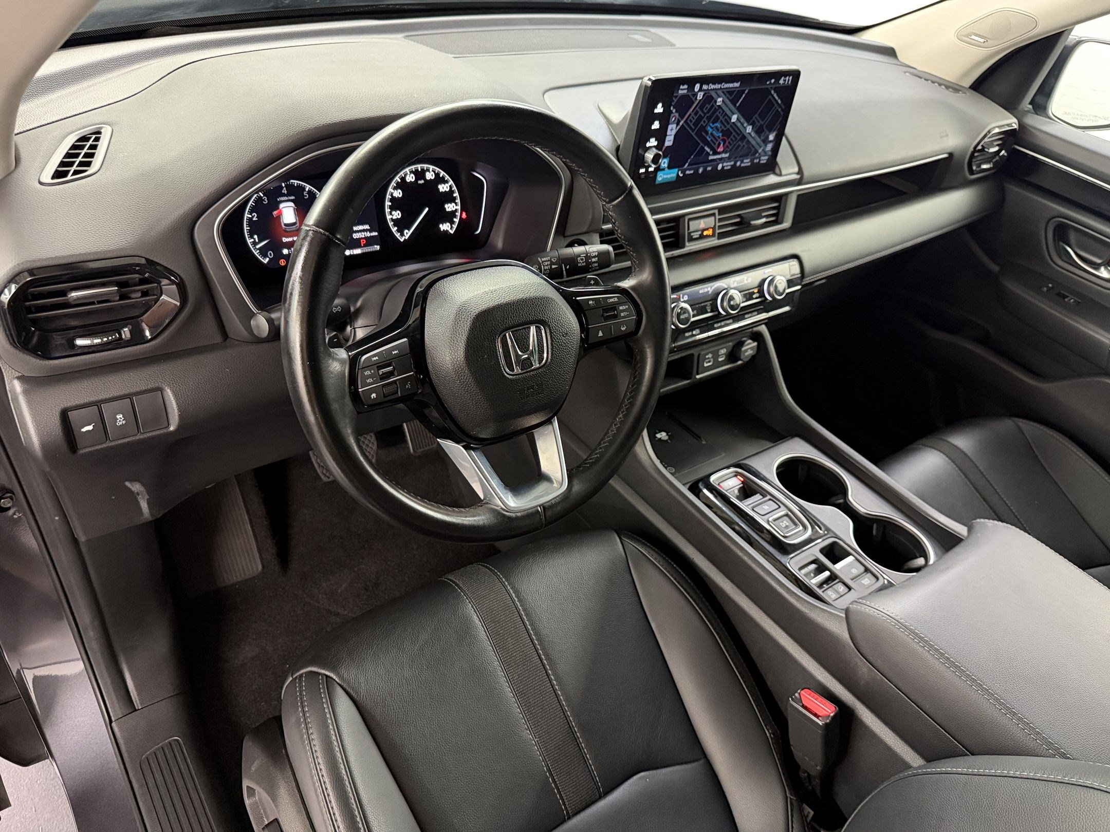 Certified 2024 Honda Pilot Touring image 4