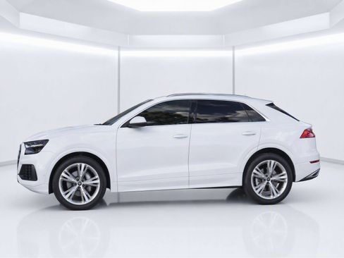 Certified 2022 Audi Q8 Premium AWD/4WD image 2