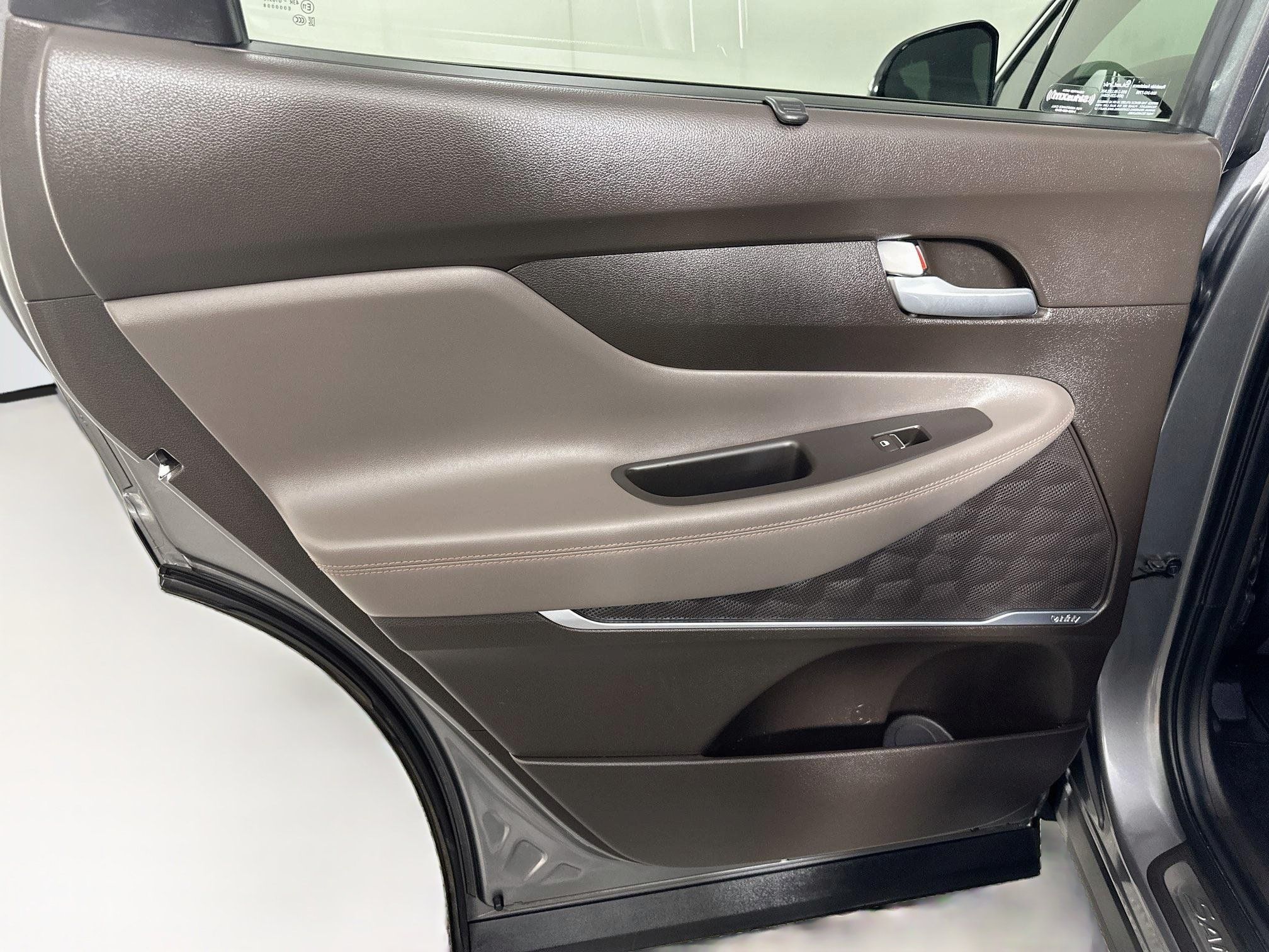 Used 2019 Hyundai Santa Fe Limited w/ Cargo Package FWD image 26