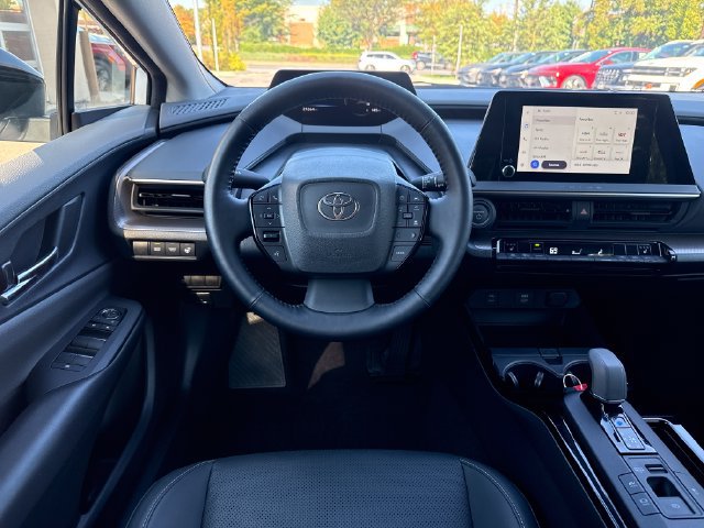Used 2023 Toyota Prius XLE FWD image 13